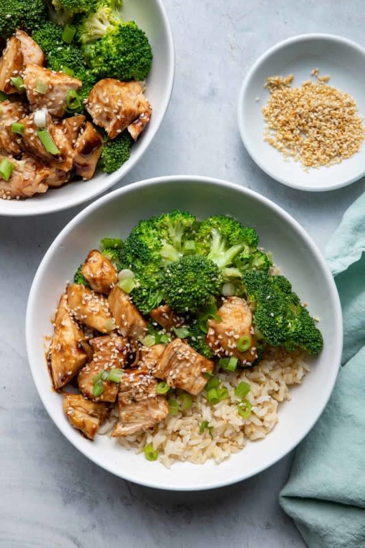 <p>Feel Good Foodie</p><p>This chicken teriyaki bowl is a wonderfully balanced weeknight meal that’s filling, nourishing and so tasty!</p><p><strong>Get the recipe: <a href="https://feelgoodfoodie.net/recipe/chicken-teriyaki-brown-rice-and-broccoli/" rel="nofollow noopener" target="_blank" data-ylk="slk:Chicken Teriyaki Brown Rice and Broccoli;elm:context_link;itc:0;sec:content-canvas" class="link rapid-noclick-resp">Chicken Teriyaki Brown Rice and Broccoli</a></strong></p>