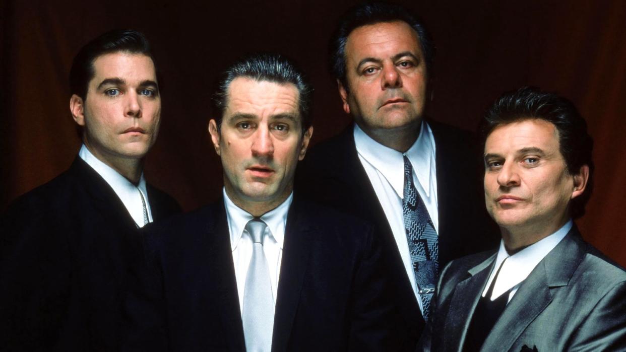  Ray Liotta, Robert De Niro, Paul Sorvino and Joe Pesci in Goodfellas. 