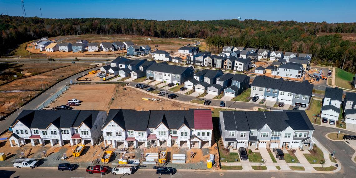 Construction is underway at the Townes at Chatham Park subdivision in Pittsboro. Travis Long/tlong@newsobserver.com