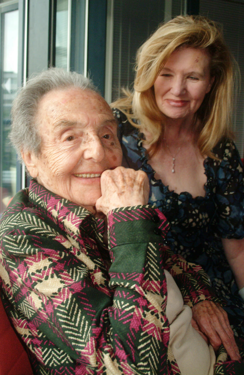Alice Herz-Sommer, believed to be the oldest-known survivor of the Holocaust, who died in London on Sunday morning at the age of 110, pictured in this Aug. 2007 photo with Caroline Stoessinger who compiled Herz-Sommers' memories in a book, A Century of Wisdom. Born in 1903 Prague to a family of Jewish intellectuals and musicians, Alice Herz-Sommer socialised with the likes of Kafka and Brod. But in 1943, Alice, a prominent concert pianist, her husband and young son, were deported to Theresienstadt concentration camp. (AP Photo/ Polly Handcock)