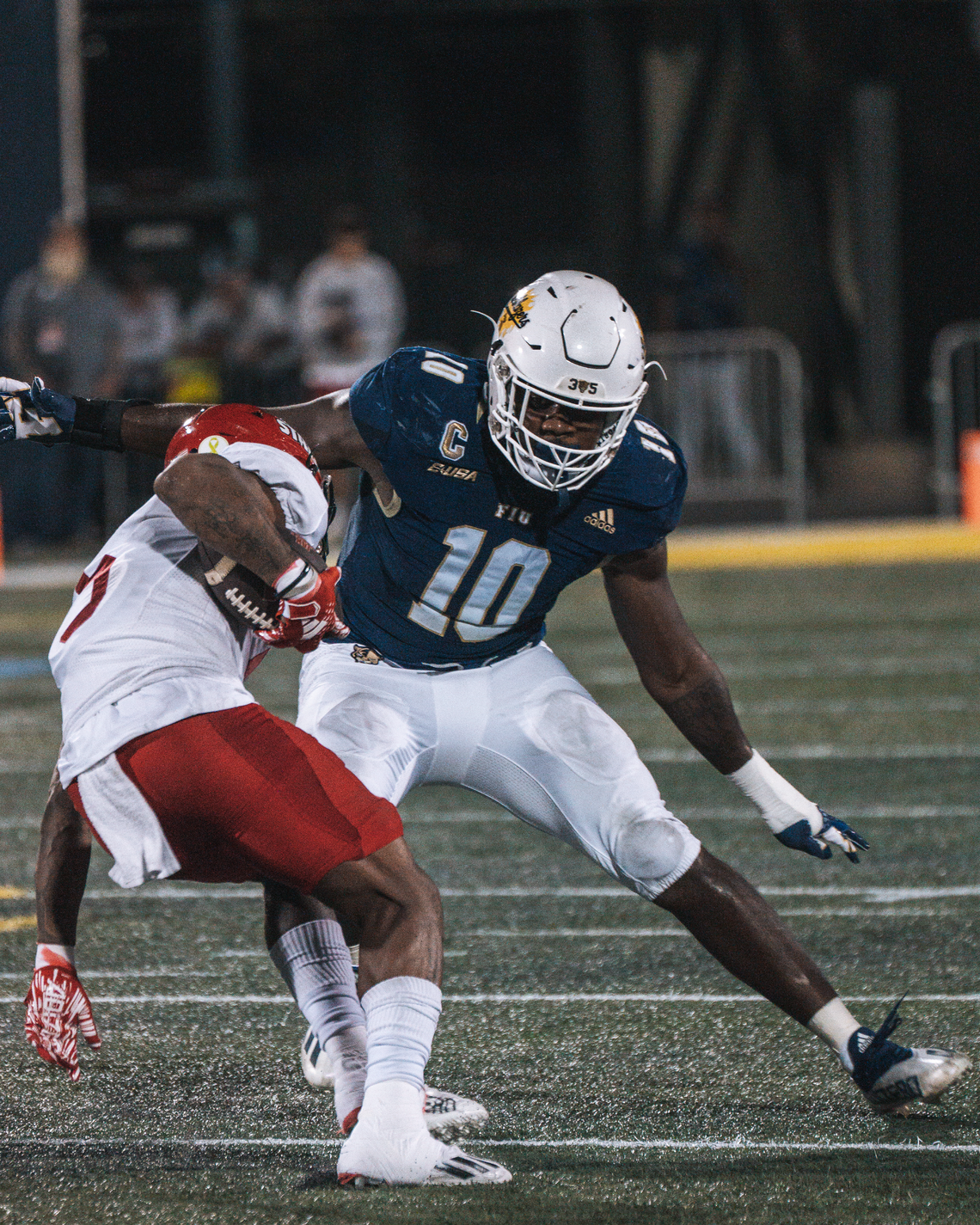 FIU middle linebacker Donovan Manuel has emerged as one of the top defensive players in Conference USA and is hoping to earn an opportunity to play in the NFL.