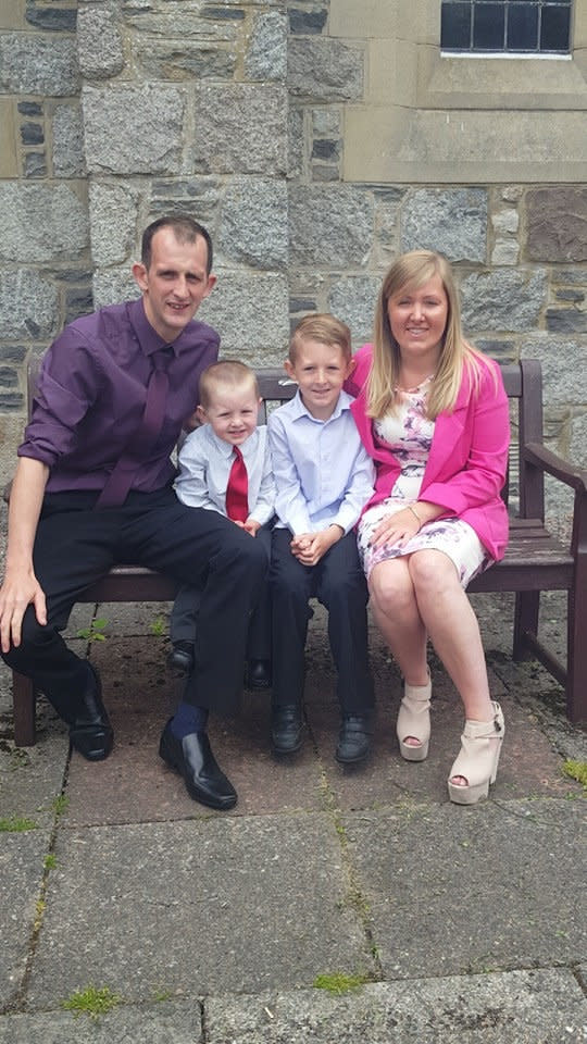 Jordy Gordon (Second left) with his family Michael Gordon, Rhys Gordon, and mum Shona Macgillivray. (Shona Macgillivray/SWNS)