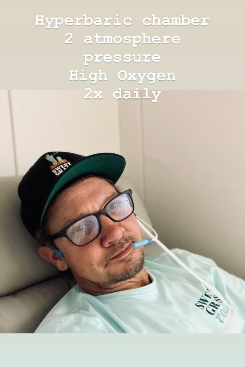<p>jeremyrenner/Instagram</p> Jeremy Renner in hyperbaric oxygen chamber