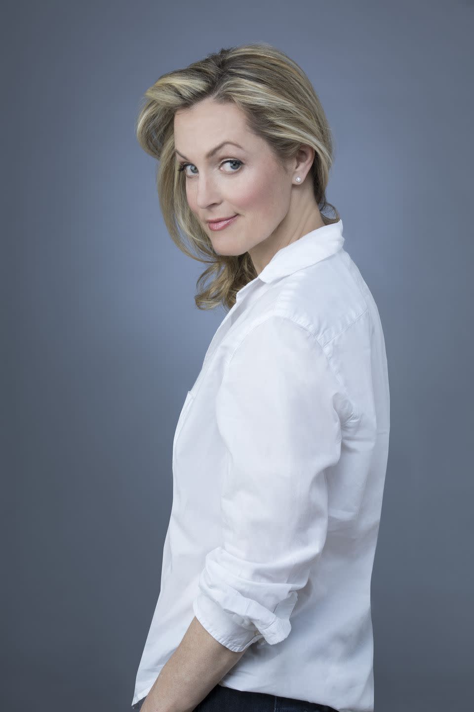 Ali Wentworth, Host