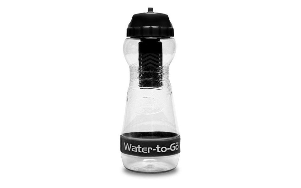 Self-filtering Water Bottle