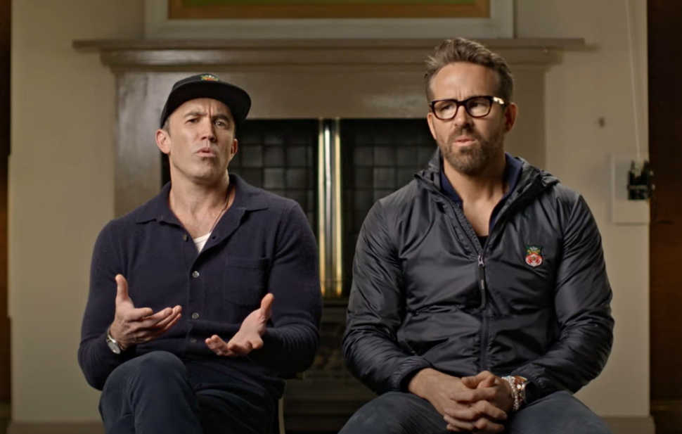 Ryan Reynolds And Rob Mcelhenney Recreate Whams Last Christmas Cover 