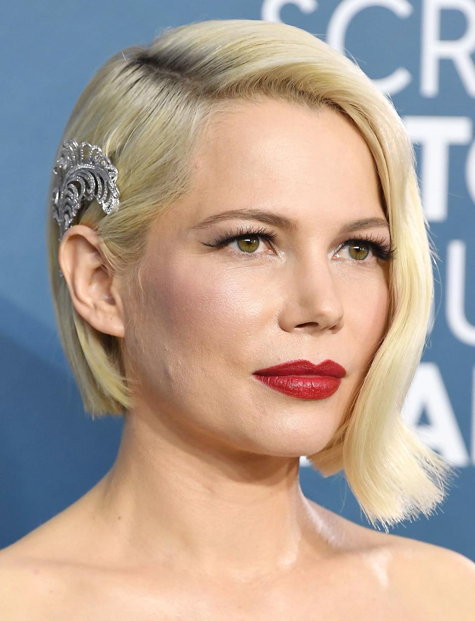 Michelle Williams' Diamond Hair Accessory