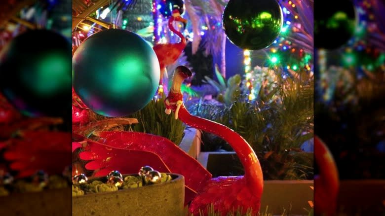 Nikkei Navidad Christmas decorations