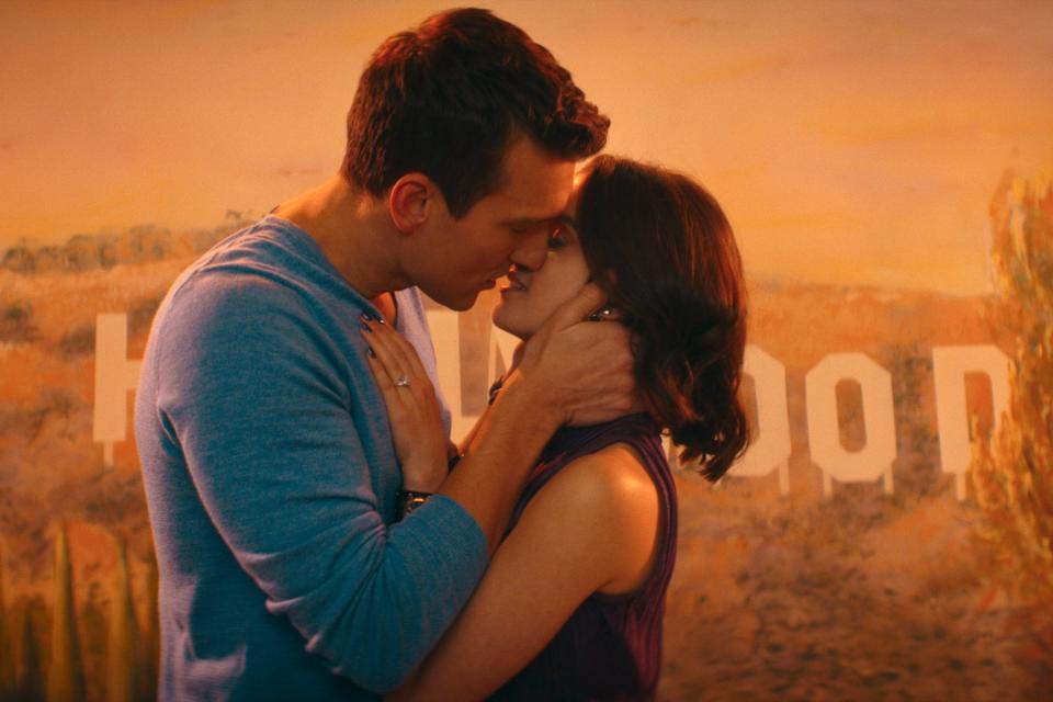 Choose Love. (L to R) Scott Michael Foster as Paul, Laura Marano as Cami in Choose Love. Courtesy of Netflix © 2023.