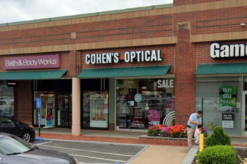 Federal prosecutors said a credit scam crew was using stolen credit cards to buy high-end eyeglasses at Cohen’s Optical outlets in Queens and Long Island. Google Maps
