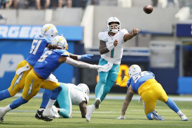 Miami Dolphins get back into AFC East race with 31-27 win over New