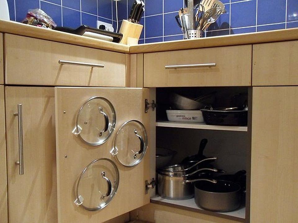 Float Pot Lids on a Cabinet Door