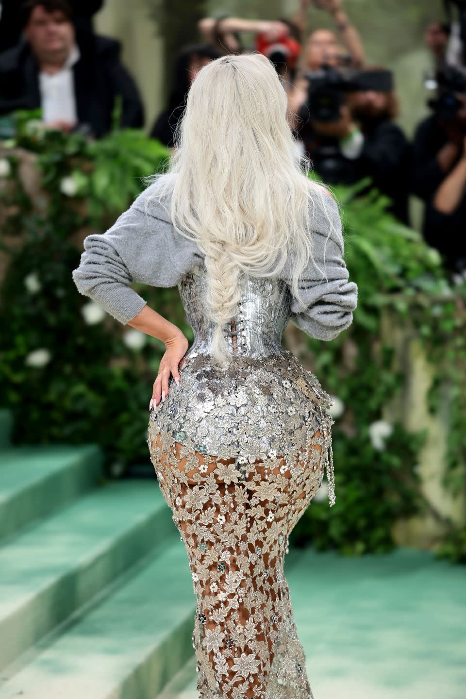 kim kardashian blonde hair met gala 2024