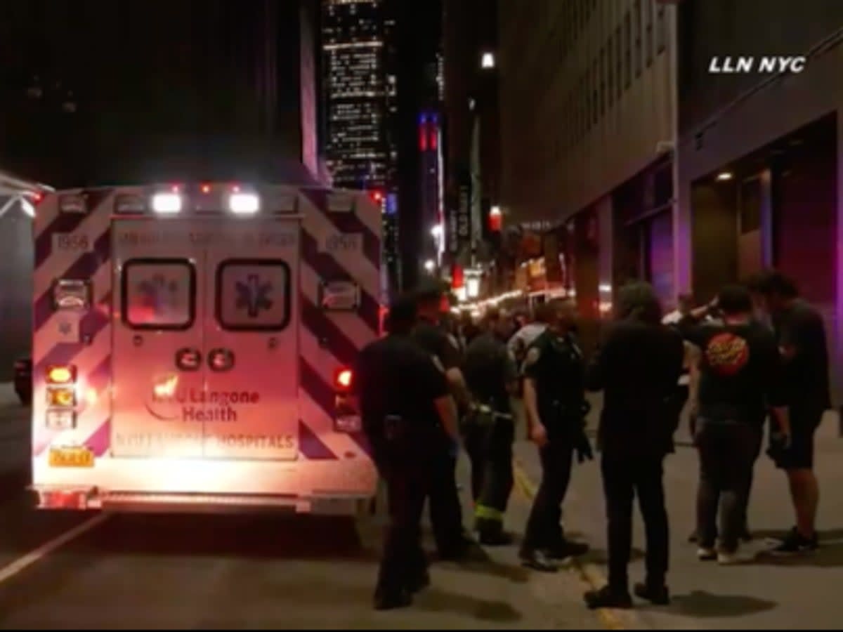 New York police respond to a stabbing at a pub outside Madison Square Garden, on 3 June, 2022. (Loudlabs NYC)