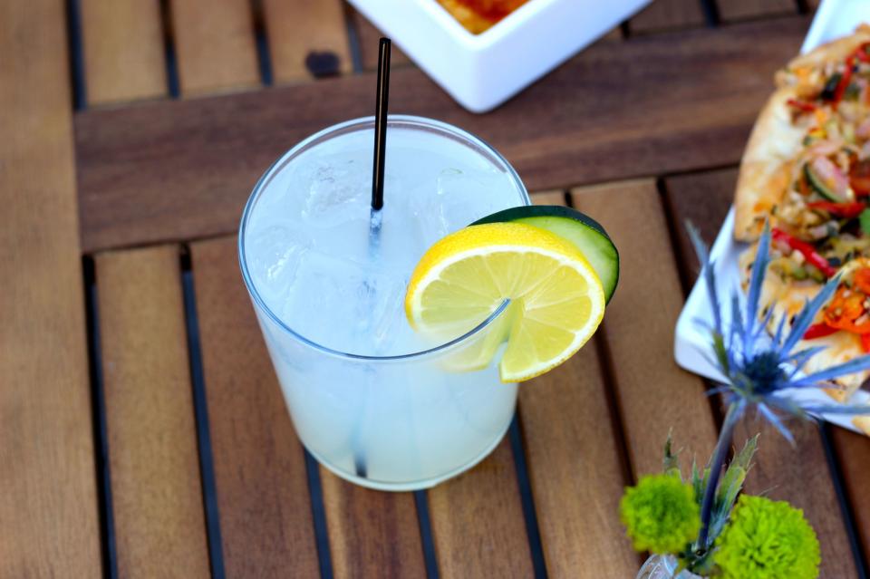 Honeysuckle Lemonade Cocktail