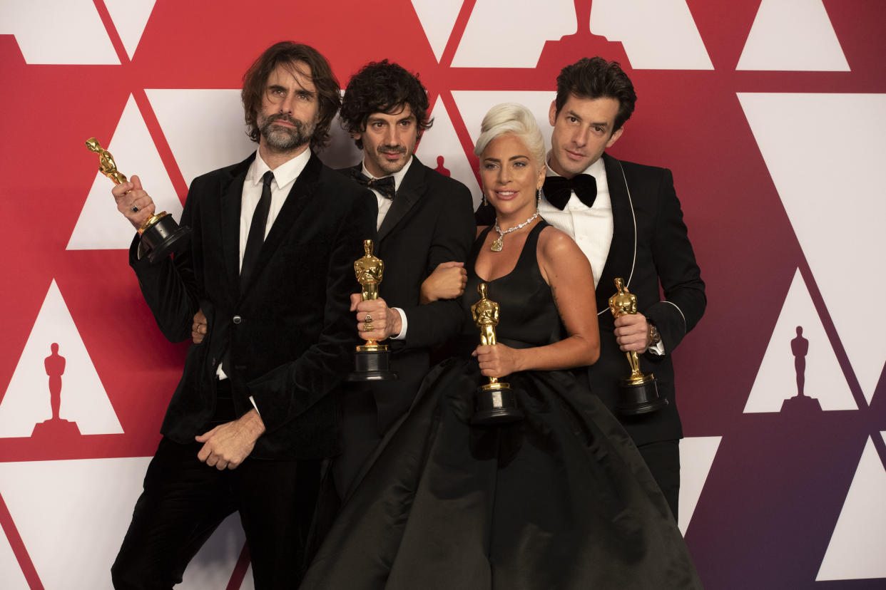 Anthony Rossomando, second from heft, with “Shallow” co-writers Andrew Wyatt, Lady Gaga and Mark Ronson at the 2019 Academy Awards. (Photo: Rick Rowell via Getty Images)