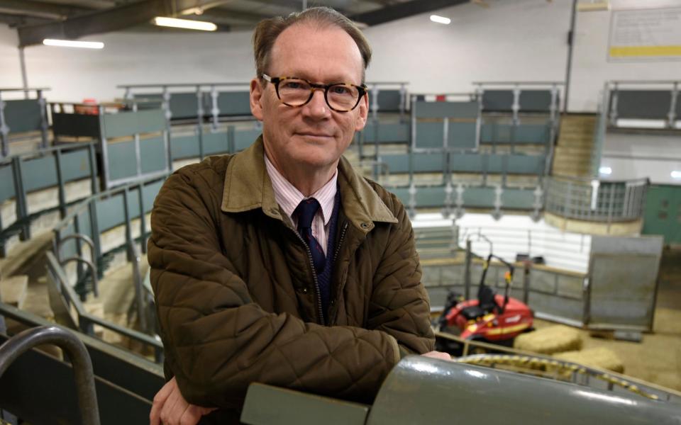 Auctioneer Alastair Sneddon at Bakewell livestock market