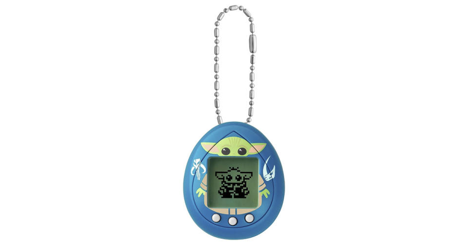 Cuidar de Grogu por ti mismo ahora es posible con este Tamagotchi - Imagen: Amazon México