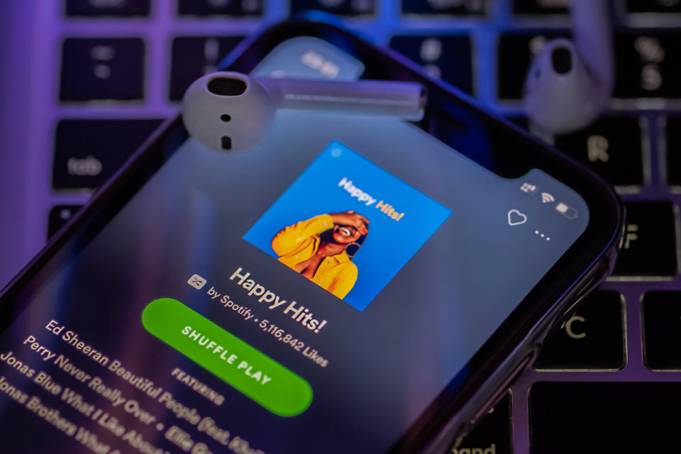 Spotify's iOS app will support AirPlay 2 streaming after all
