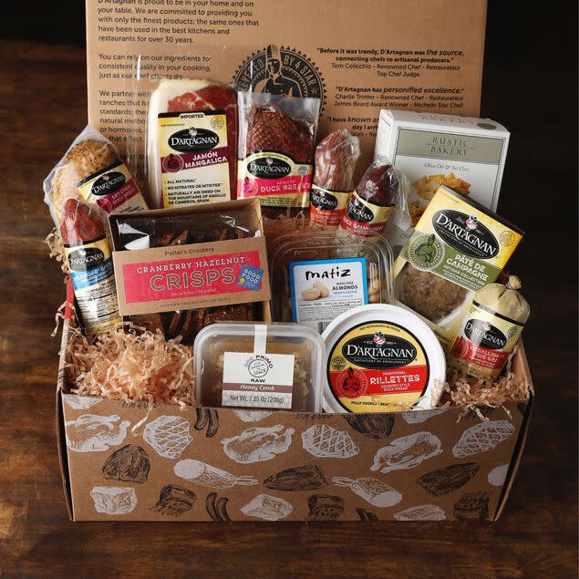 Igourmet Connoisseur's Gourmet Meat & Cheese Gift Basket