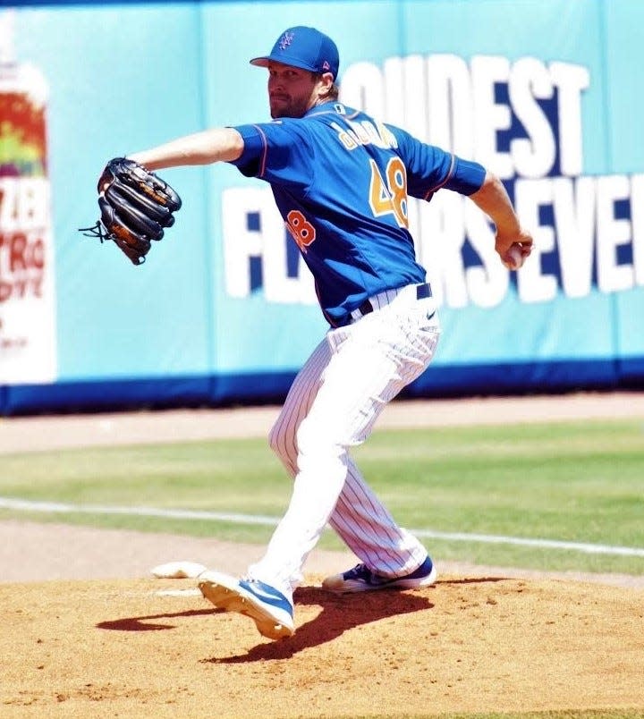 New York Mets pitcher Jacob deGrom warms up in the bullpen before pitching against the St. Louis Cardinals in a spring training game on Sunday, Mar. 27, 2022 at Clover Park in Port St. Lucie.