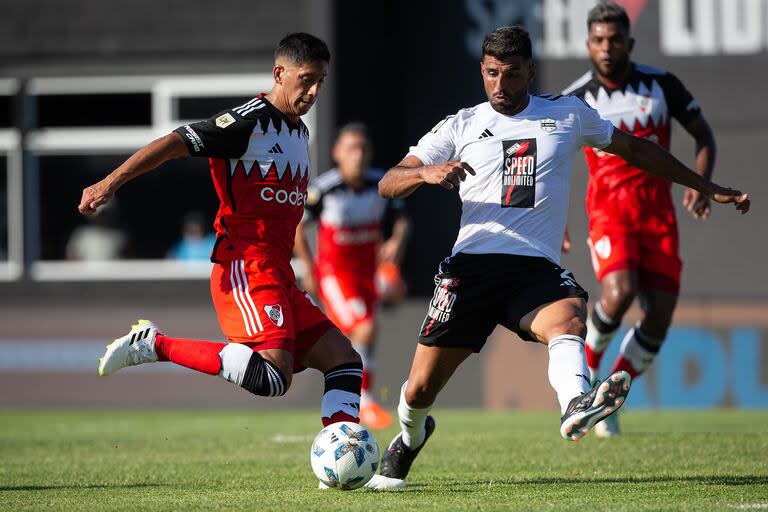 En el único duelo entre Deportivo Riestra y River Plate, por la Copa de la Liga 2024, el Millonario goleó 3 a 0 como visitante