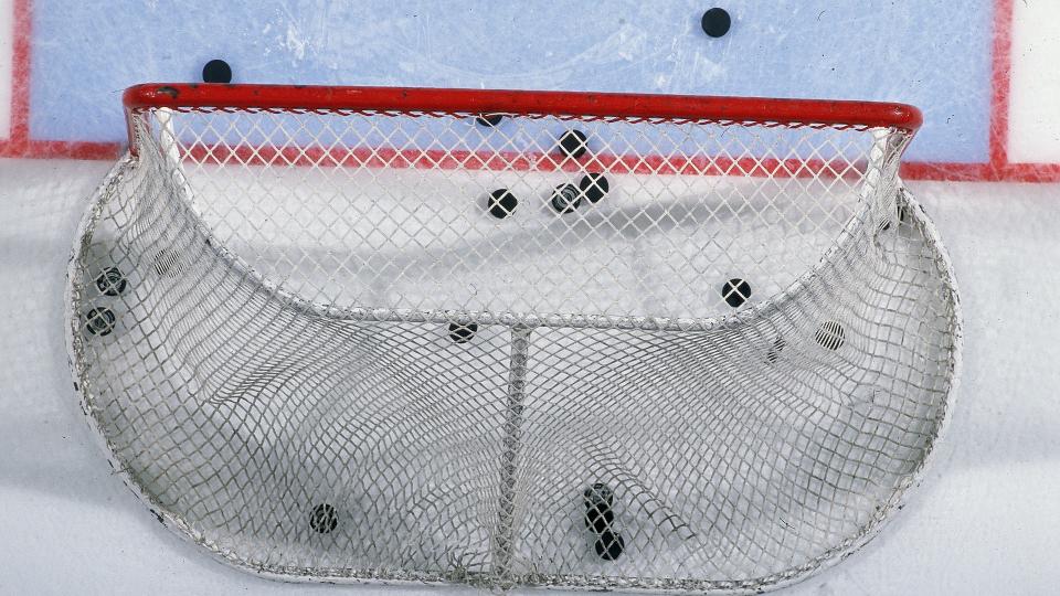 The Ontario Women's Hockey Association has offered a helping hand to the U18 Women's Championship. (Getty)