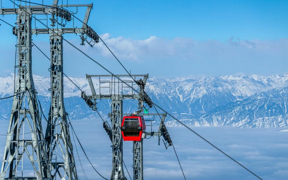 skiing india holidays - Getty