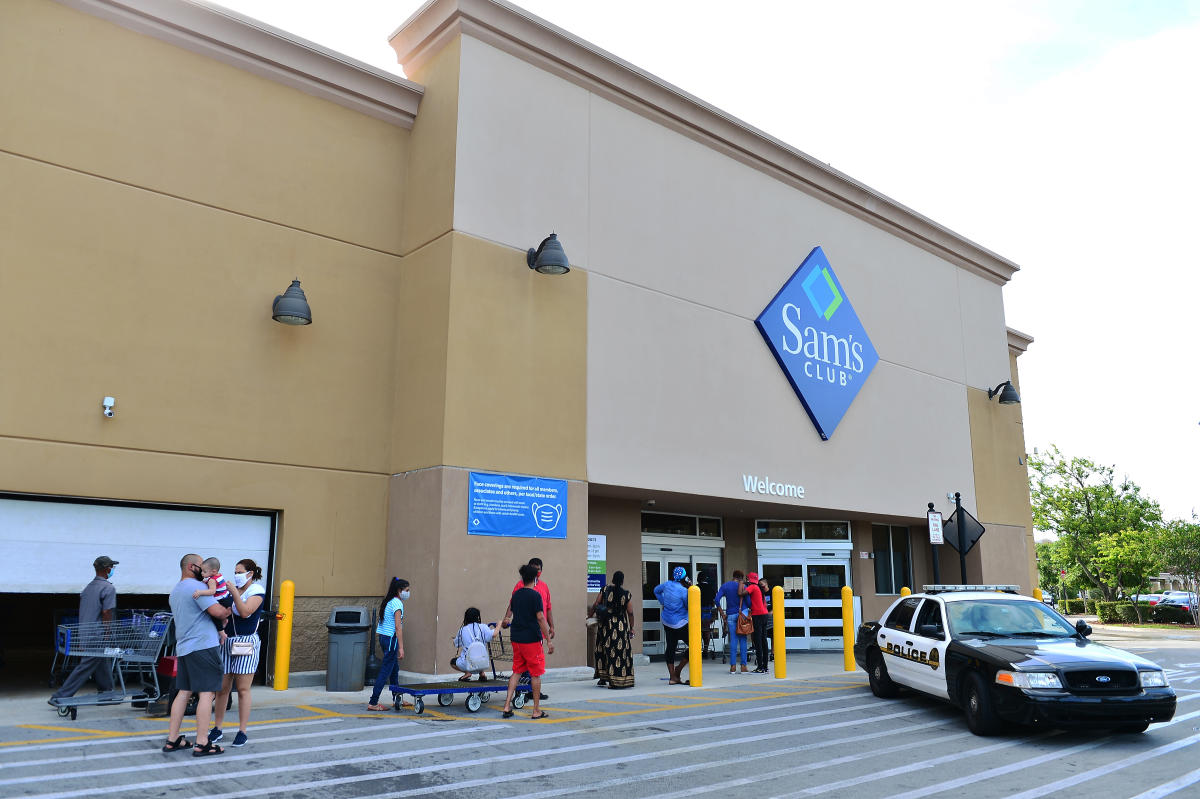 Sam's Club or Walmart: Which 'Plus' Membership Gives You the Most Bang for  Your Buck?