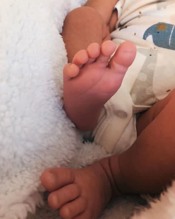 Bryson Tiller and his girlfriend Kendra Bailey are now the proud parents of a daughter: “Kelly Jade Tiller”, Bailey captioned a sweet photo of the infant’s feet on Dec. 30, 2019. Tiller also commented “still in awe, she's really here and i can't stop kissing her face. we love you Kelly Jade”. Tiller is also the father of a six-year-old daughter named Harley.