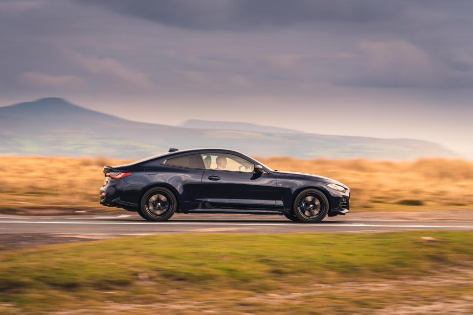 BMW M440i