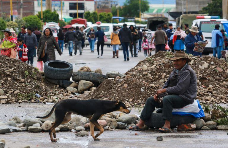 Los actuales bloqueos de carreteras han provocado una grave escasez de alimentos y combustible en Bolivia.