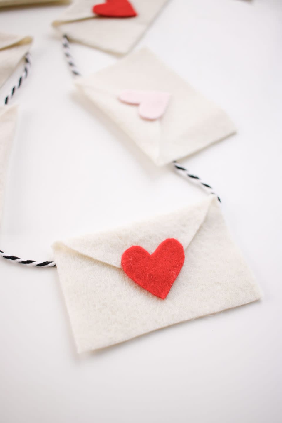 diy valentines day decorations felt love letters