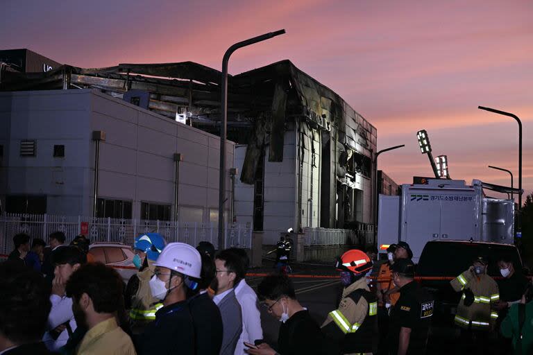 Voraz incendio en una fábrica del Corea del Sur