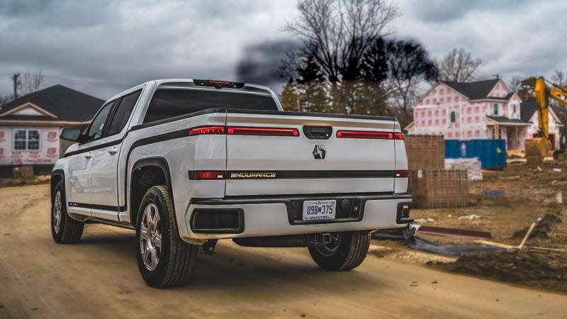 Image of a Lordstown Endurance truck on a construction site