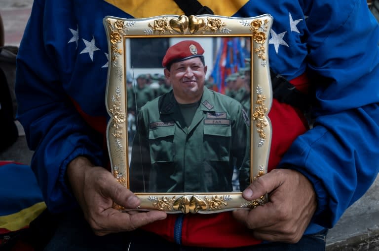 Le portrait de l'ancien président vénézuélien Hugo Chavez lors des comméorations pour l'anniversaire de sa mort, le 5 mars 2021 à Caracas