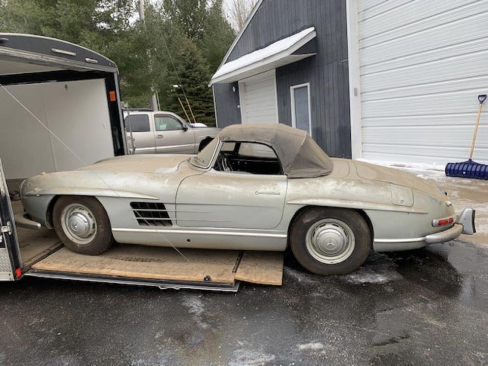 Mercedes 300SL Roadster barn find