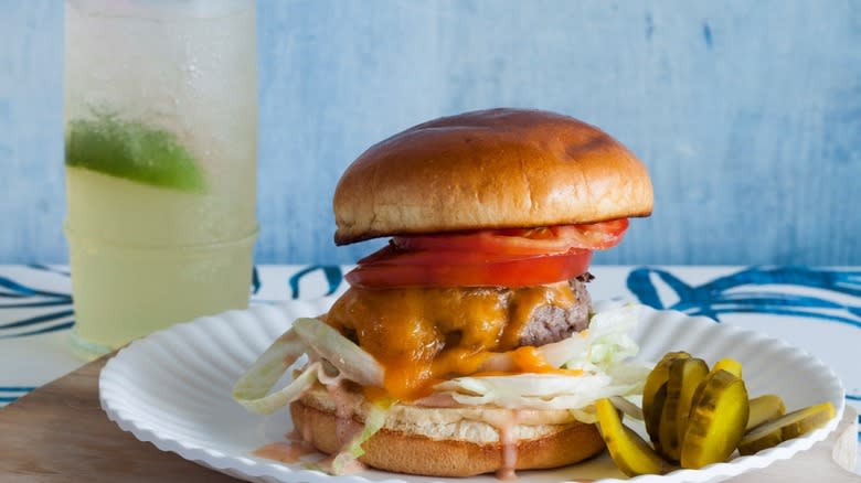 cheeseburger from Margaritaville restaurant