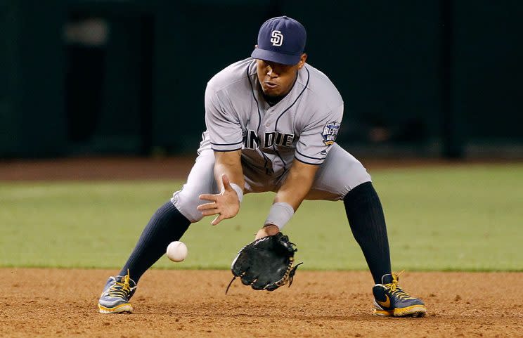 PHOENIX, AZ - OCTOBER 01: Third baseman Yangervis Solarte #26 of the San Diego Padres fields a ground ball against the Arizona Diamondbacks during the sixth inning of a MLB game at Chase Field on October 1, 2016 in Phoenix, Arizona. (Photo by Ralph Freso/Getty Images)