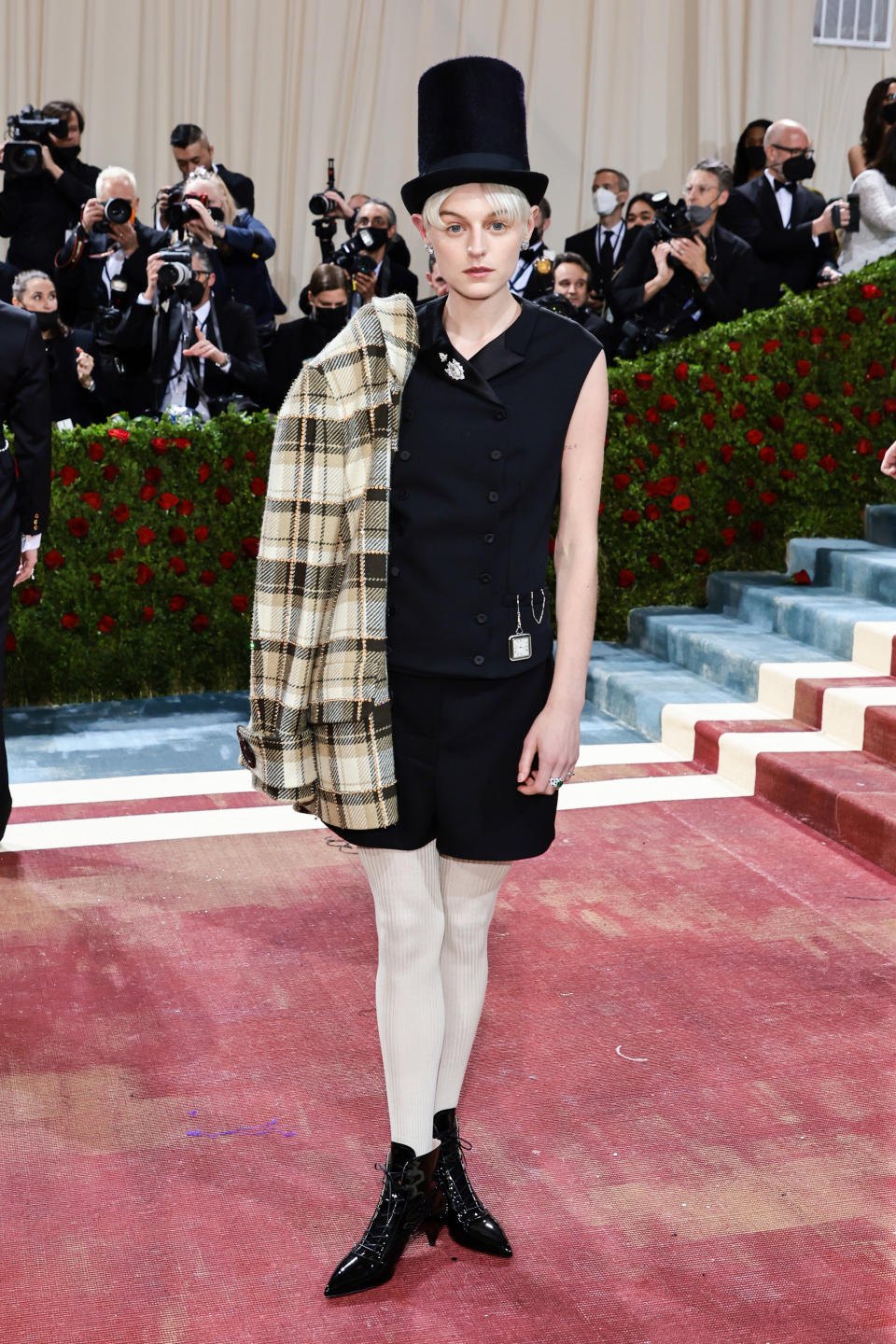 Emma Corrin on the 2022 Met Gala red carpet in May. (Getty Images)