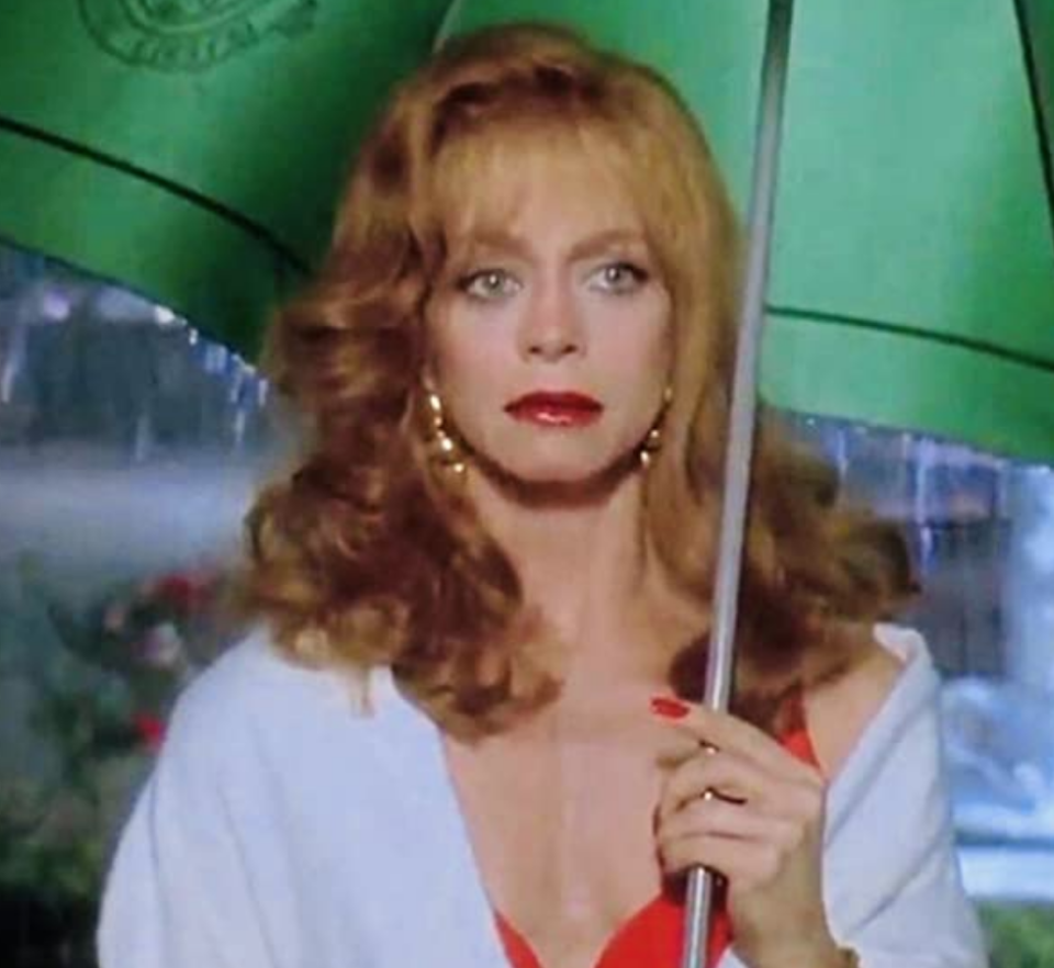 1992: Goldie Hawn's Voluminous Curls in 'Death Becomes Her'