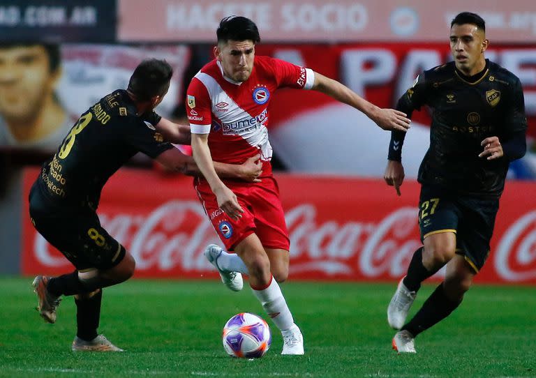 Argentinos Juniors vs Platense: un duelo que, sin ser clásico, trae consigo una rivalidad histórica