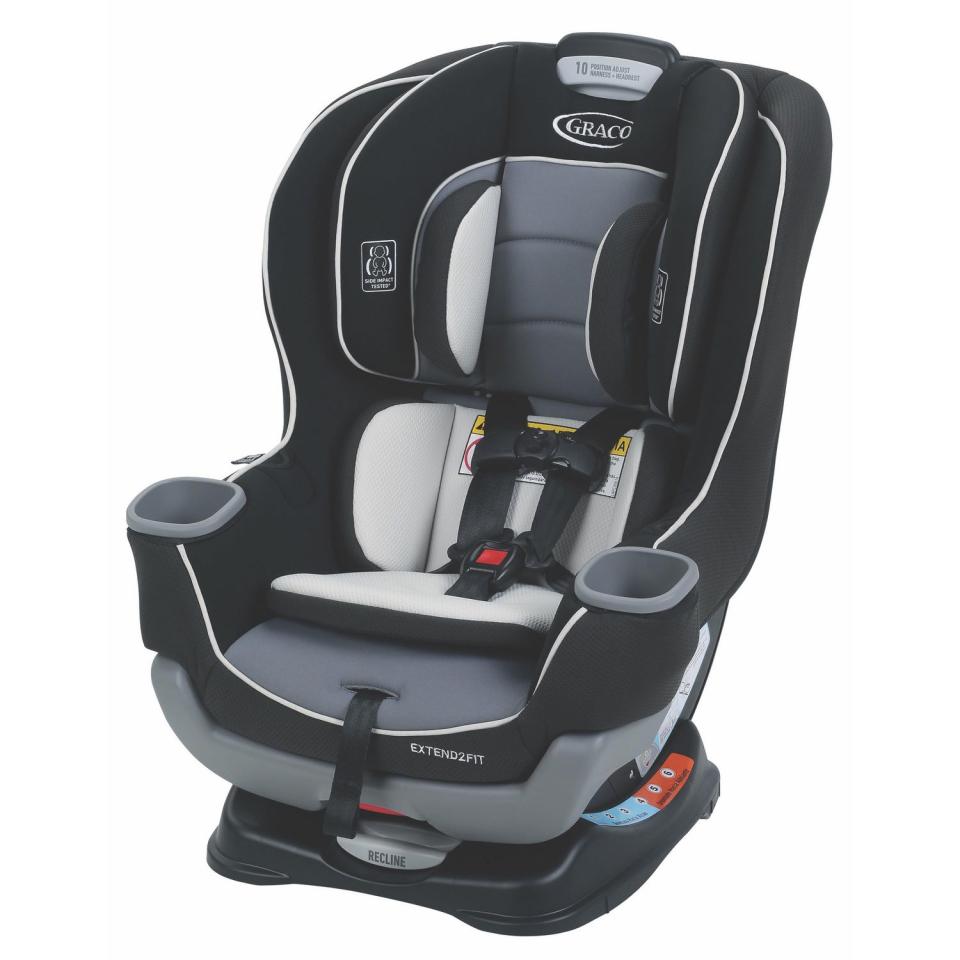 Graco Extend2Fit Convertible Car Seat. Image via Walmart.