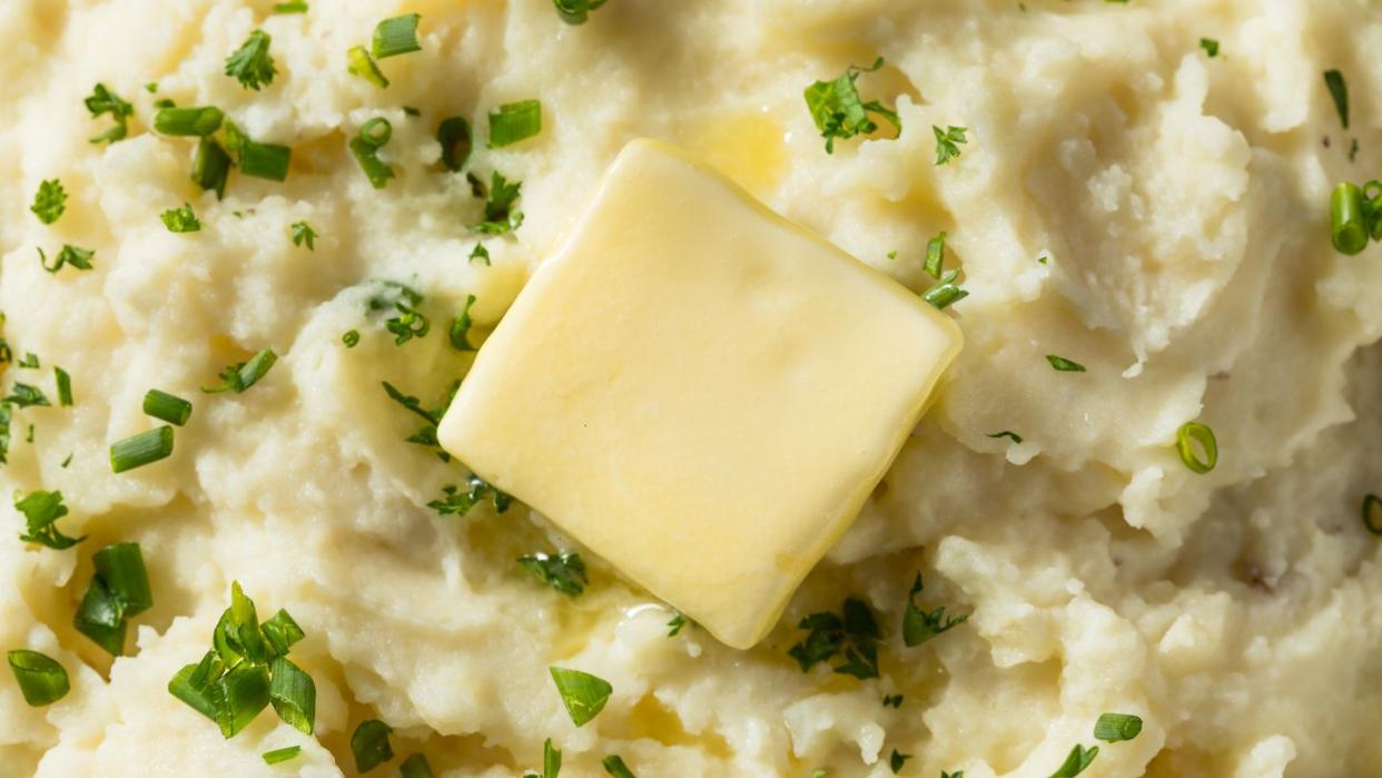 homemade creamy mashed potatoes