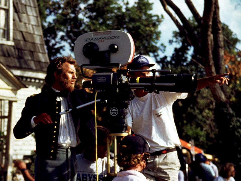 Kevin Costner directing "Dances With Wolves."