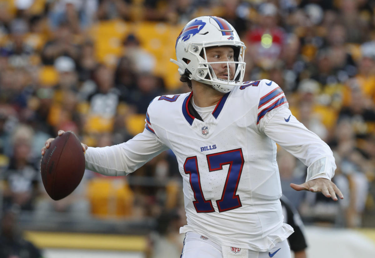 Steelers offensive starters dominate Bills in preseason victory