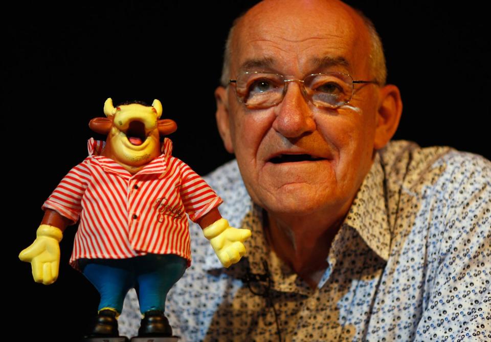 Jim Bowen – comedian and host of Bullseye – died March 14