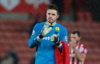 Football Soccer - Stoke City v Everton - Barclays Premier League - Britannia Stadium - 6/2/16 Stoke City's Jack Butland looks dejected as he applauds fans after the game Action Images via Reuters / Ed Sykes Livepic