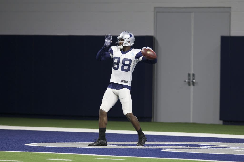 Dez Bryant suffers concussion