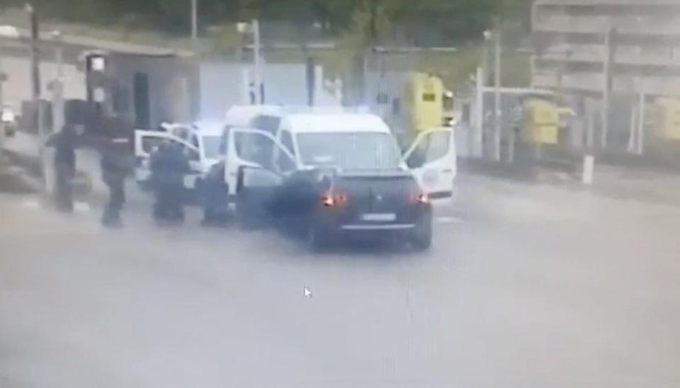 Surveillance footage shows armed prison break in France